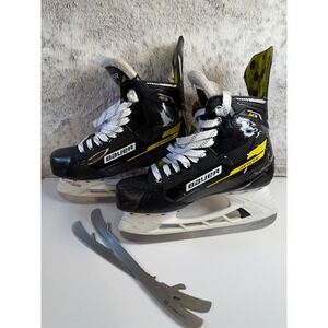 Bauer Supreme M3 Hockey Skates Size 7.5 Youth Black Yellow Fly-X w/ extra blades